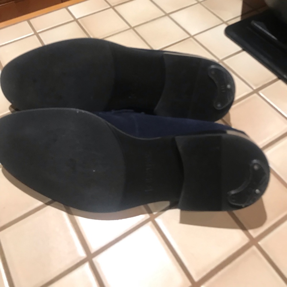 Blue Suede Shoes - Picture 3 of 4